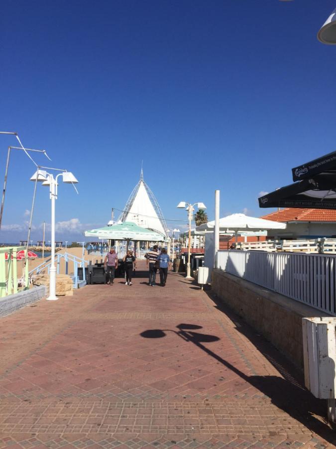 Sycamore On The Beach Nahariya Exterior foto